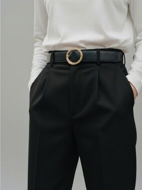 Zara Round Textured Buckle Belt in Black